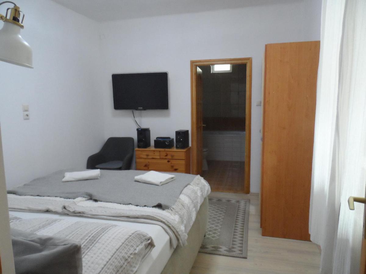 Almagyar Vendeghaz Hotel Eger Buitenkant foto